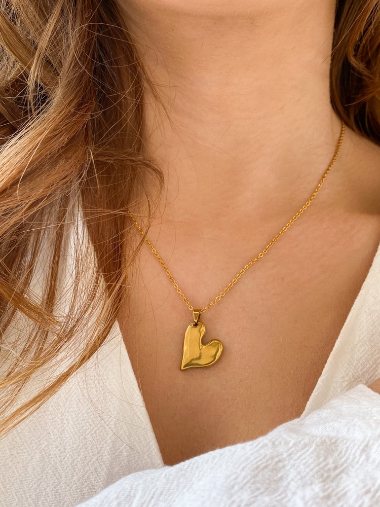 Golden Sculpted Love Necklace