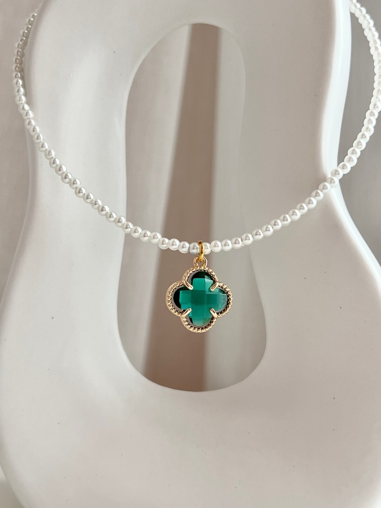 Κολιέ Μαργαριταρένιο με Τριφύλλι