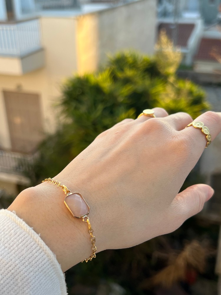 Βραχιόλι “Blush Quartz Glow” σε Χρυσό Τόνο