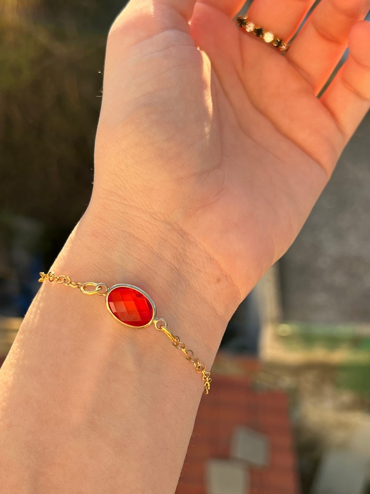 Βραχιόλι “Crimson Oval Glow” σε Χρυσό Τόνο