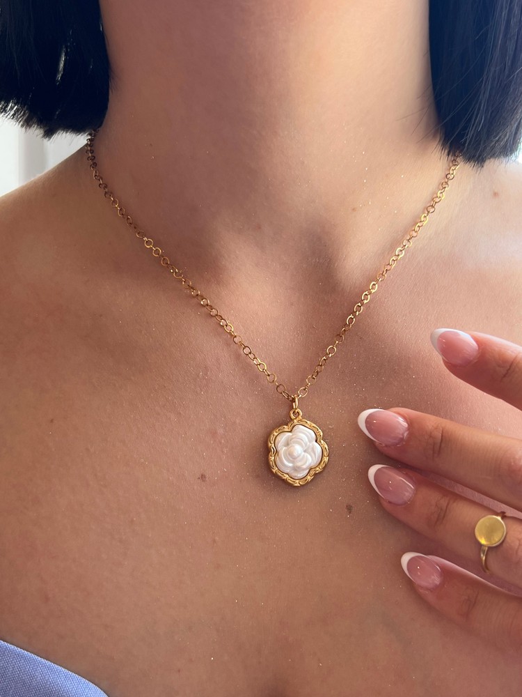 Golden Petal Κολιέ