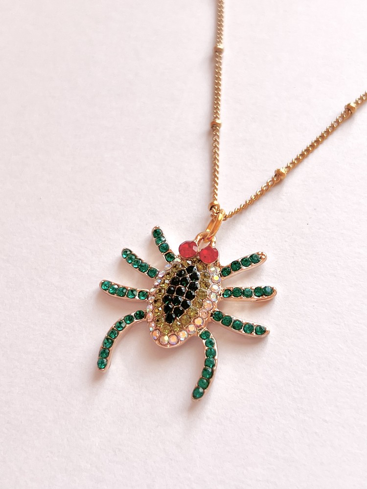 Κολιέ Statement “Emerald Scarab”